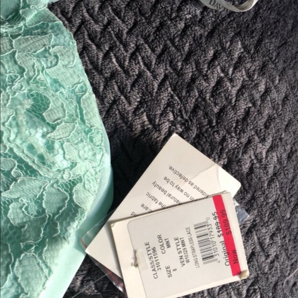 Dress - Picture 2 of 5